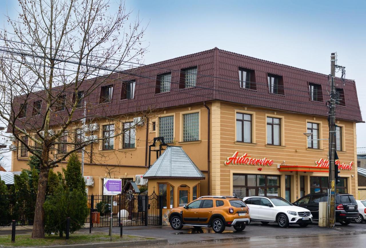 Little Orient Hotell Brăila Eksteriør bilde