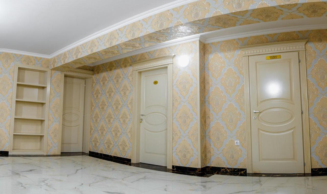 Little Orient Hotell Brăila Eksteriør bilde