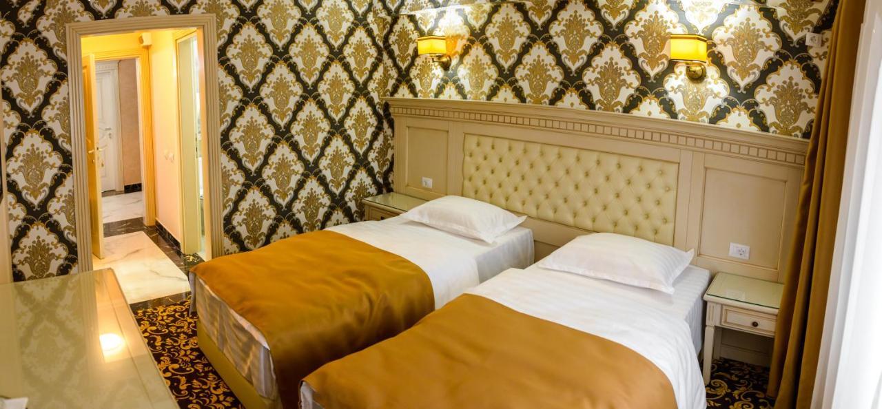 Little Orient Hotell Brăila Eksteriør bilde